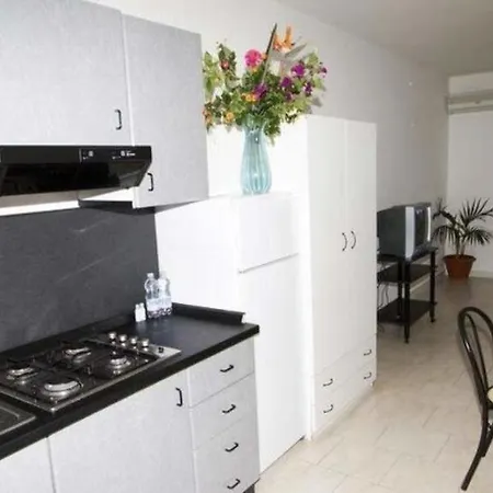 And Holiday Homes Cicasub Apartment
